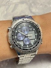 Gentleman's Accurist World