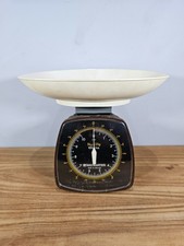 WAYMASTER 5KG X 25KG MADE IN ENGLAND MUSTARD AND CREAM COLOUR 1970S SCALES