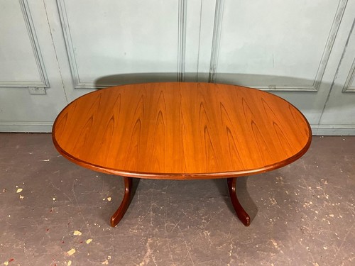 Gplan table whale tail - gplan, tail/mid