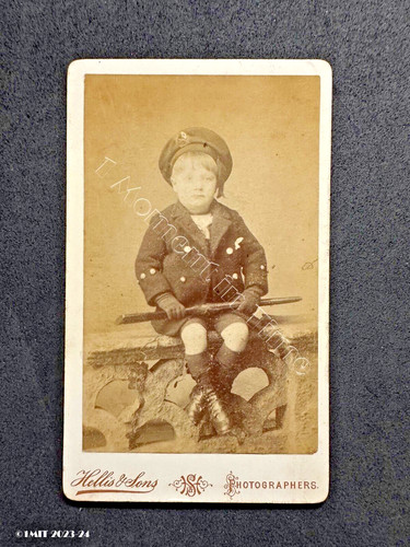 Cdv boy hold - gun, cap