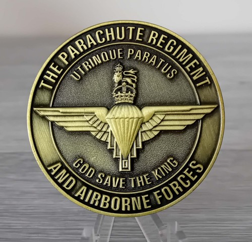Parachute regiment airborne - &,