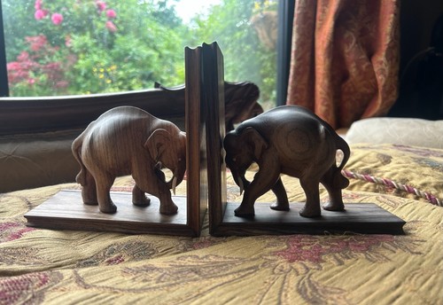 Elephant book ends rustic - elephant,