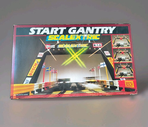 Scalextric start gantry 209 - start, c.209