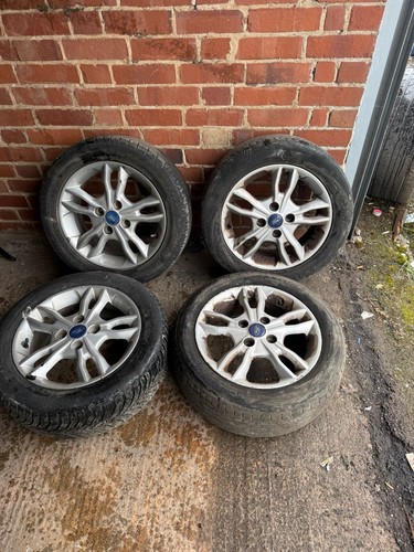 Set ford fiesta - ford, titanium