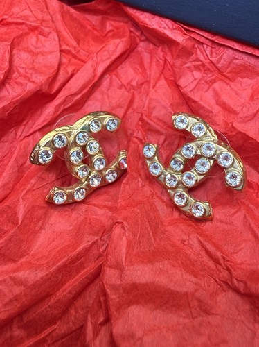 Chanel logo crystal - chanel,