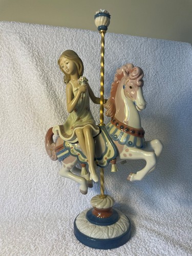 Lladro figurine 1469 girl - 1469, on