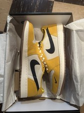 Nike Air Jordan 1 Michigan PE