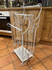 Vintage Style Three Ring Towel