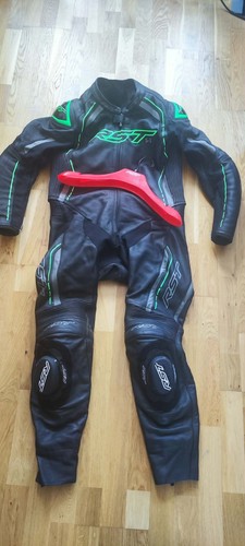 Rst one aaa - ce, piece