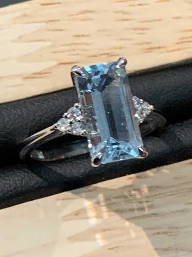 18ct gold aquamarine ring - aquamarine,