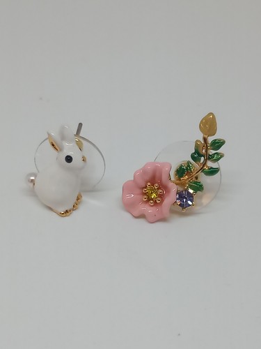 Les nereides rabbit and - nereides, flower