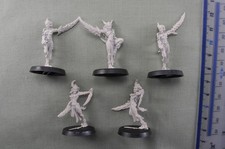 5 DAEMONETTES OF SLAANESH