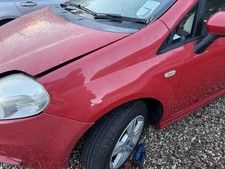 Fiat Grand Punto Passenger Near side Front Wing