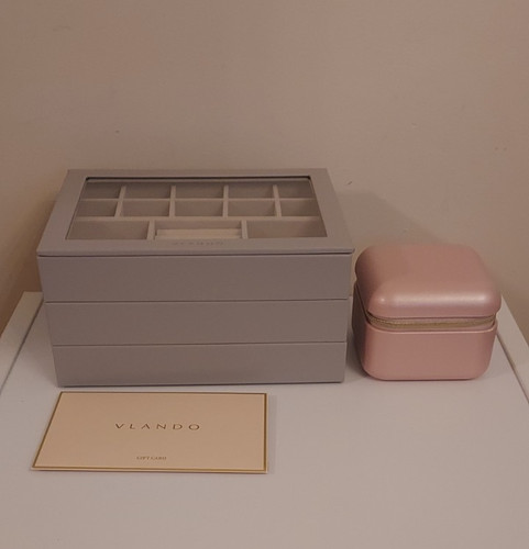 New unused vlando - jewelry, box