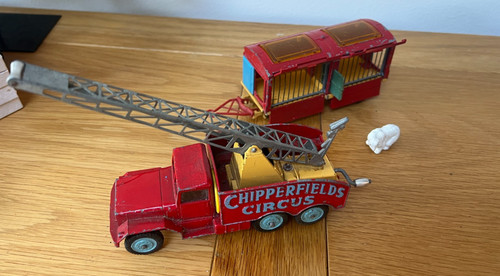 Corgi toys chipperfield - corgi,