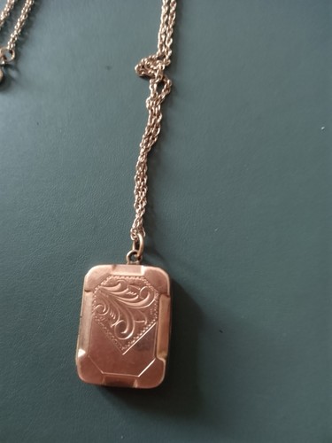 9ct gold antique locket - , in