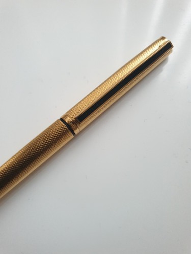 Alfred dunhill gold rollerball - alfred,