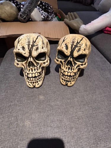 Halloween horror two - two, plastic