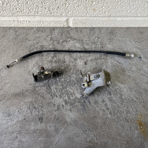 Honda vfr400 nc30 seat catch - nc30,