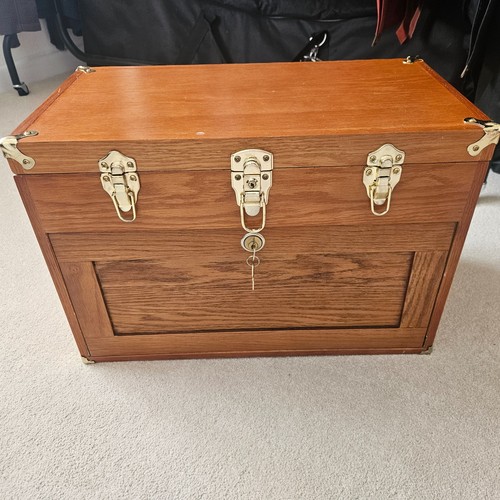 Wooden fly tying chest - fly,