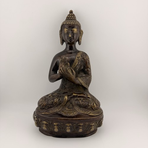 Heavy vintage gilt - heavy,