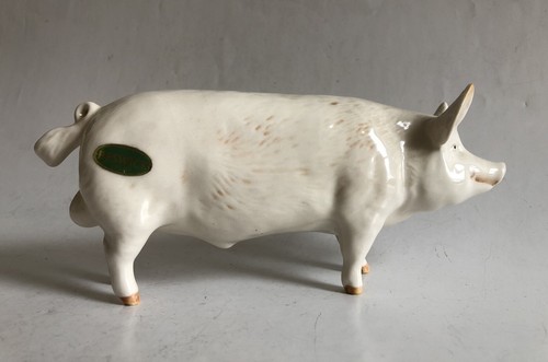 Beswick pig farm animal figure - animal,
