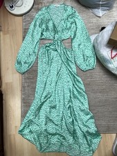 H&M Green & White V Neck Maxi Dress With Cut Out Waist, Brand New Never Worn