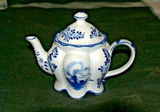 Vintage DELFT ODECO Teapot Hand painted  Holland 15 cm tall