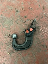 Land Rover Detachable Tow Bar