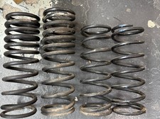 Land Rover WOLF Defender 90 110 130 Heavy Duty Suspension Springs (Set) 