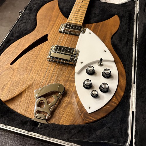 Rickenbacker 330w walnut - rickenbacker, o8012