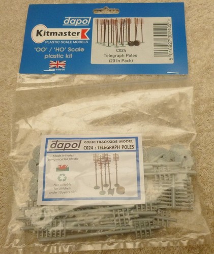 Telegraph poles model - poles,