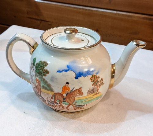 Vintage teapot illustrated - teapot,