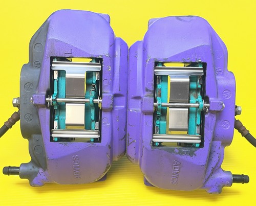 Lexus front pair - pair, 4