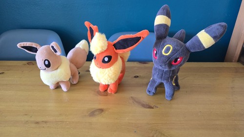 Pokémon eevee flareon - pokémon, eevee,