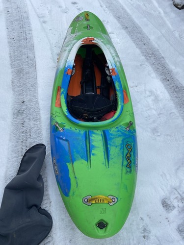 Medium nana piranha - , kayak