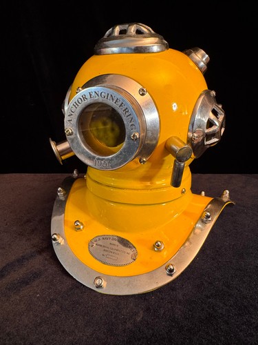 Vintage yellow diving - yellow, helmet