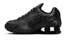 Nike Shox R4  Boys Girls Womens  Triple Black Trainers Sneakers Size-. UK. 6