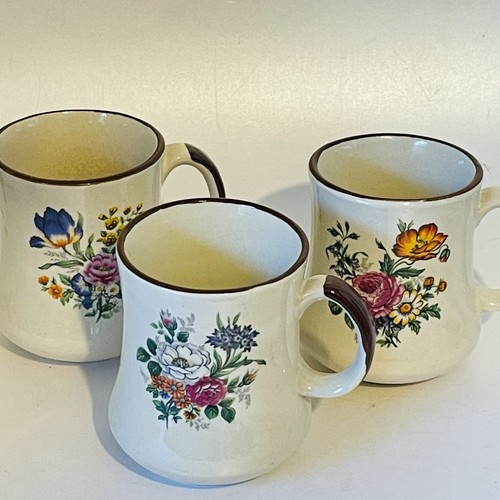 Vtg floral mugs - vtg, stoneware