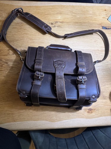 Saddleback leather classic - leather,