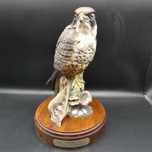 Royal doulton bird figurine - doulton,
