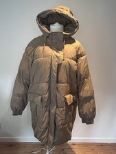 H&M Oversized Puffer Coat |