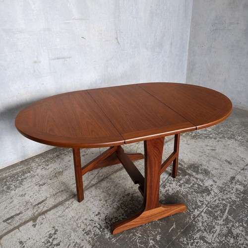 Mid century parker knoll - century,