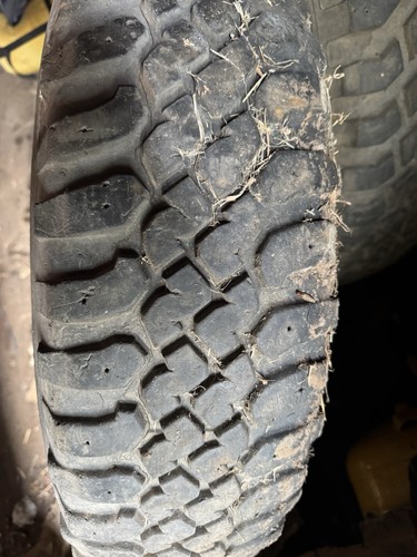 Off road tyres - road,