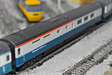 Lima InterCity 125 HST Mk3 Restaurant Buffet Coach 42258 BR Blue Grey OO LONG