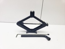 VOLVO XC40 CAR LIFTING JACK