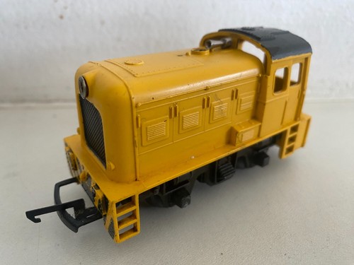 Triang r353 diesel yellow - diesel,