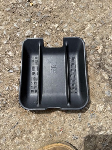 Centre console coin tray - centre,