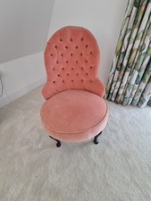 Victorian button back nursing