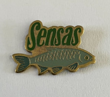 69 - Pin's PECHE SENSAS FISH FISHING